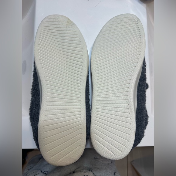 Allbirds men’s slippers - Picture 2 of 5
